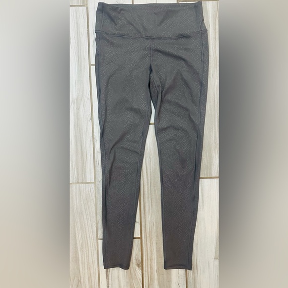 Athleta, Ultimate Stash Pocket, Grey Snake Print leggings, Medium - Picture 3 of 5